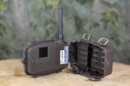 UOVISION UM535 8MP MMS/GPRS No Glow